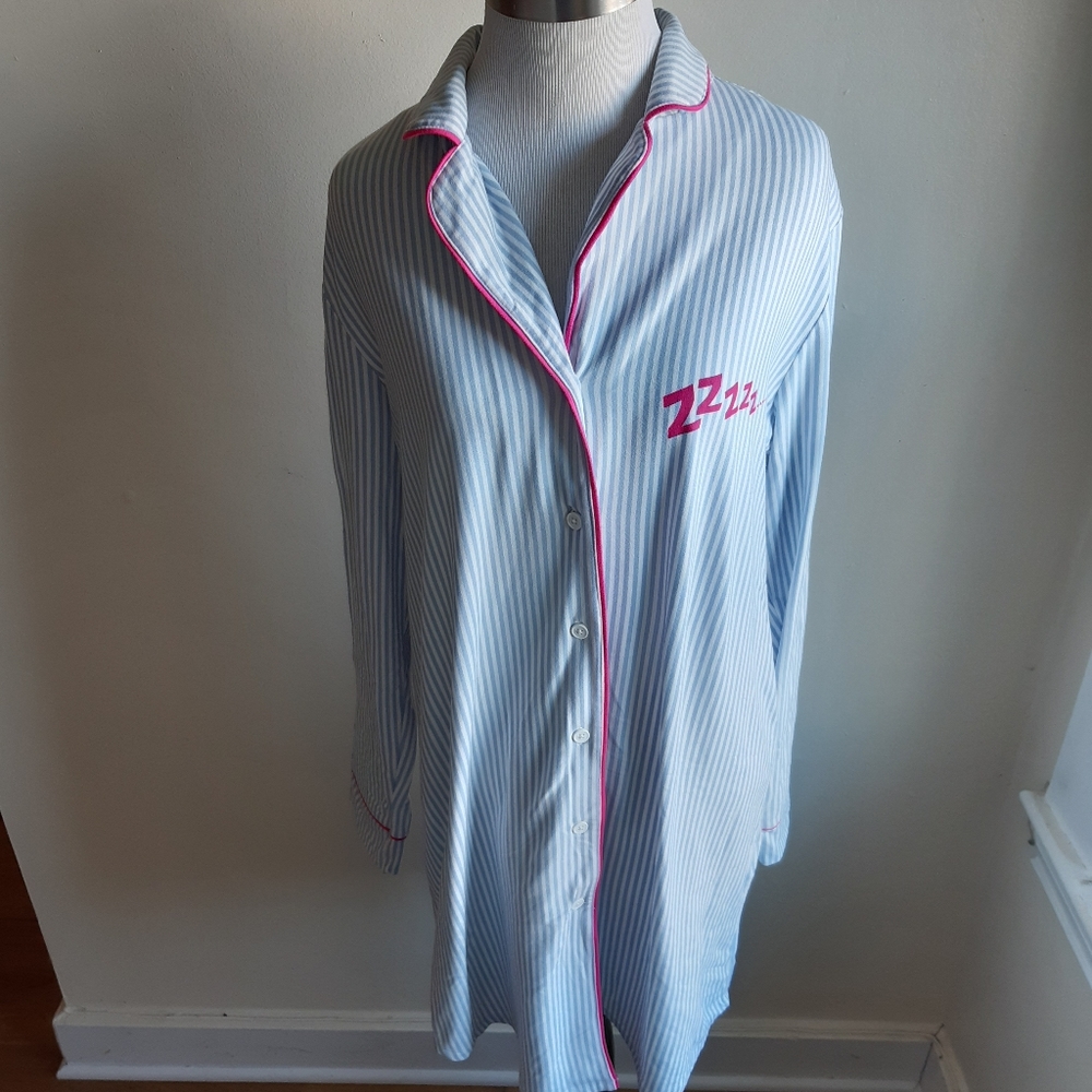 Nightgown never worn